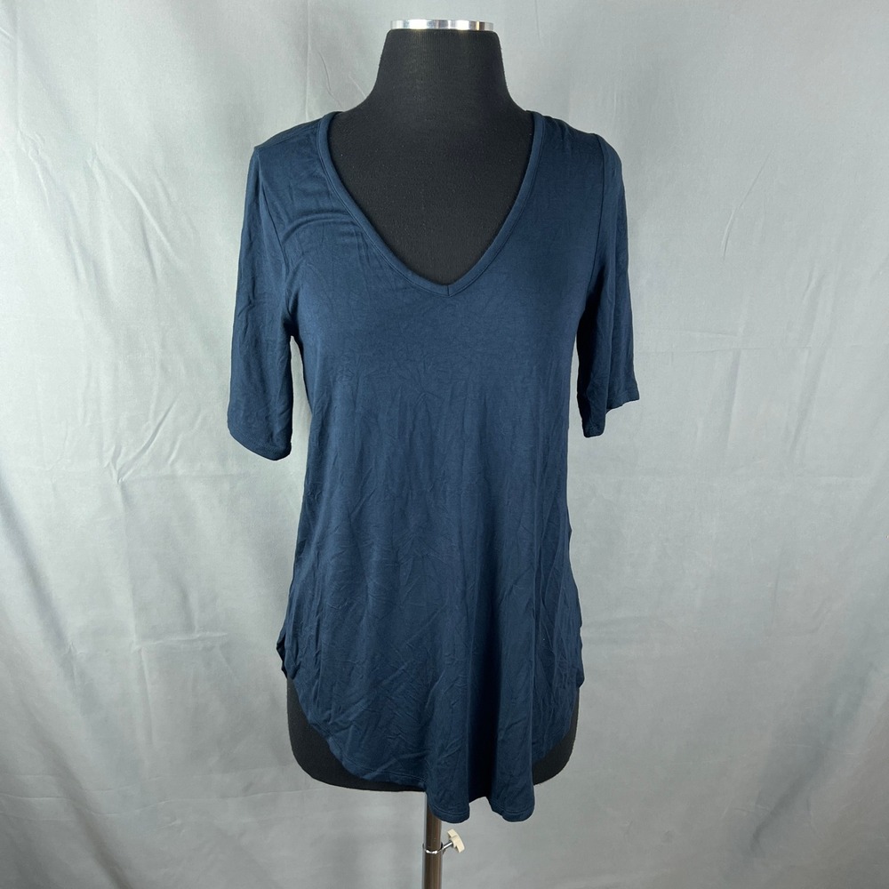 Torrid Top Womens 00 Navy Blue Stretch Super Soft Knits Minimalist Curved Hem